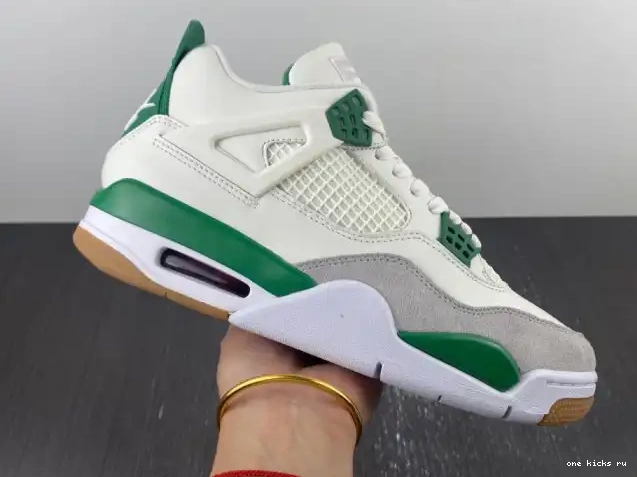 Chep Onekick 4 SB Pine Jordan Nike Air DR5415-103 x Green 0423